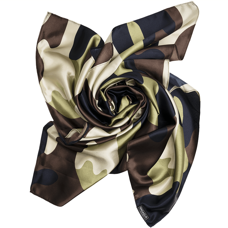 Broadus Collection: Snoop Dogg's Designer Scarf | Camo